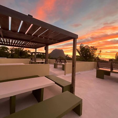Coteau Raffin Loukaz -Entire Rental Units W Panoramic Rooftop מראה חיצוני תמונה