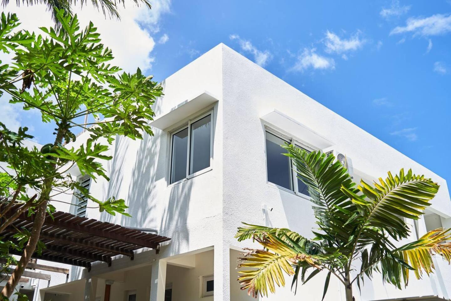 Coteau Raffin Loukaz -Entire Rental Units W Panoramic Rooftop מראה חיצוני תמונה